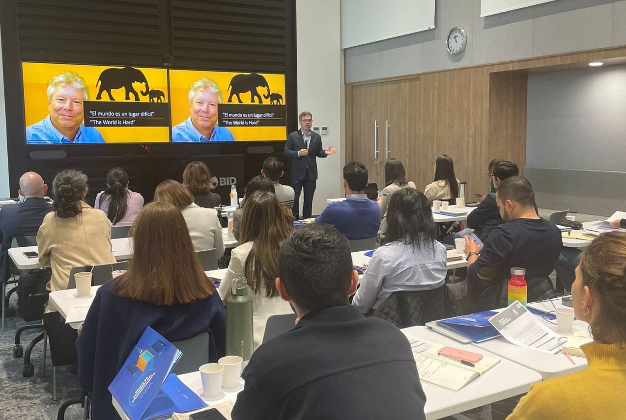 IDB Behavioral Economics Training for Government Officials in Road Safety Matters in Colombia